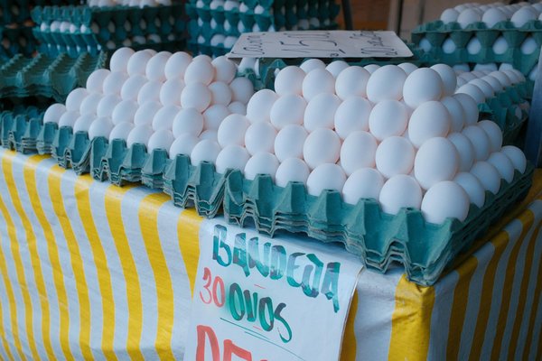 Boost Your Fruit Intake: The Impact of a Multi-Tiered Fruit Basket in Your Kitchen
